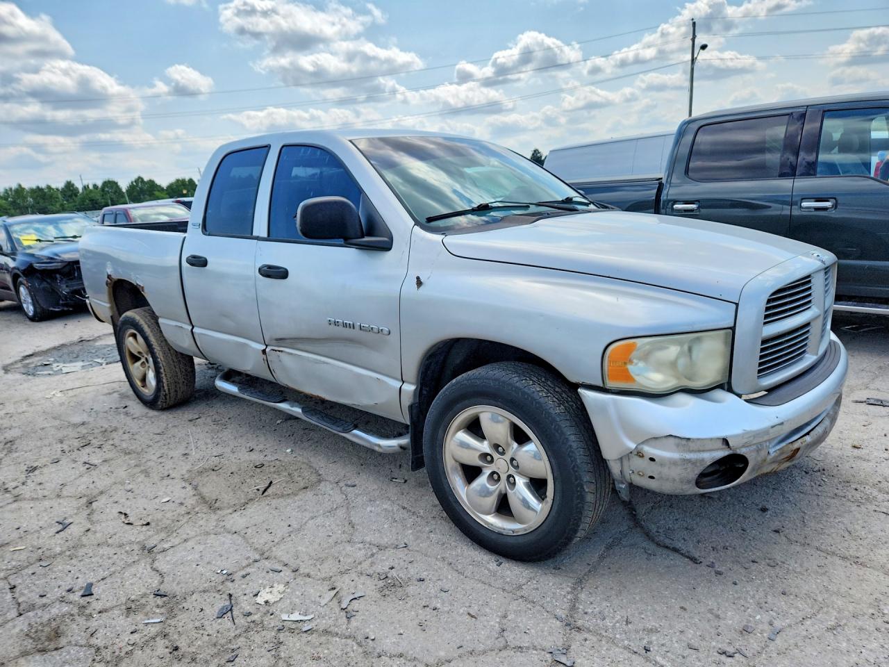 2002 Dodge Ram 1500 Серебряный vin: 1D3HU18Z02J142661