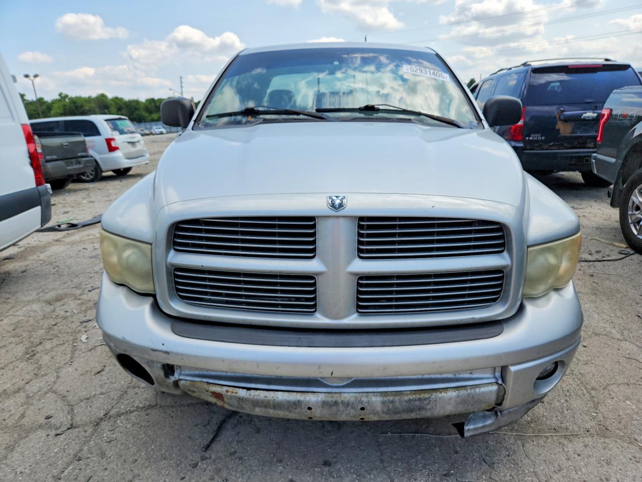 2002 Dodge Ram 1500 Серебряный vin: 1D3HU18Z02J142661