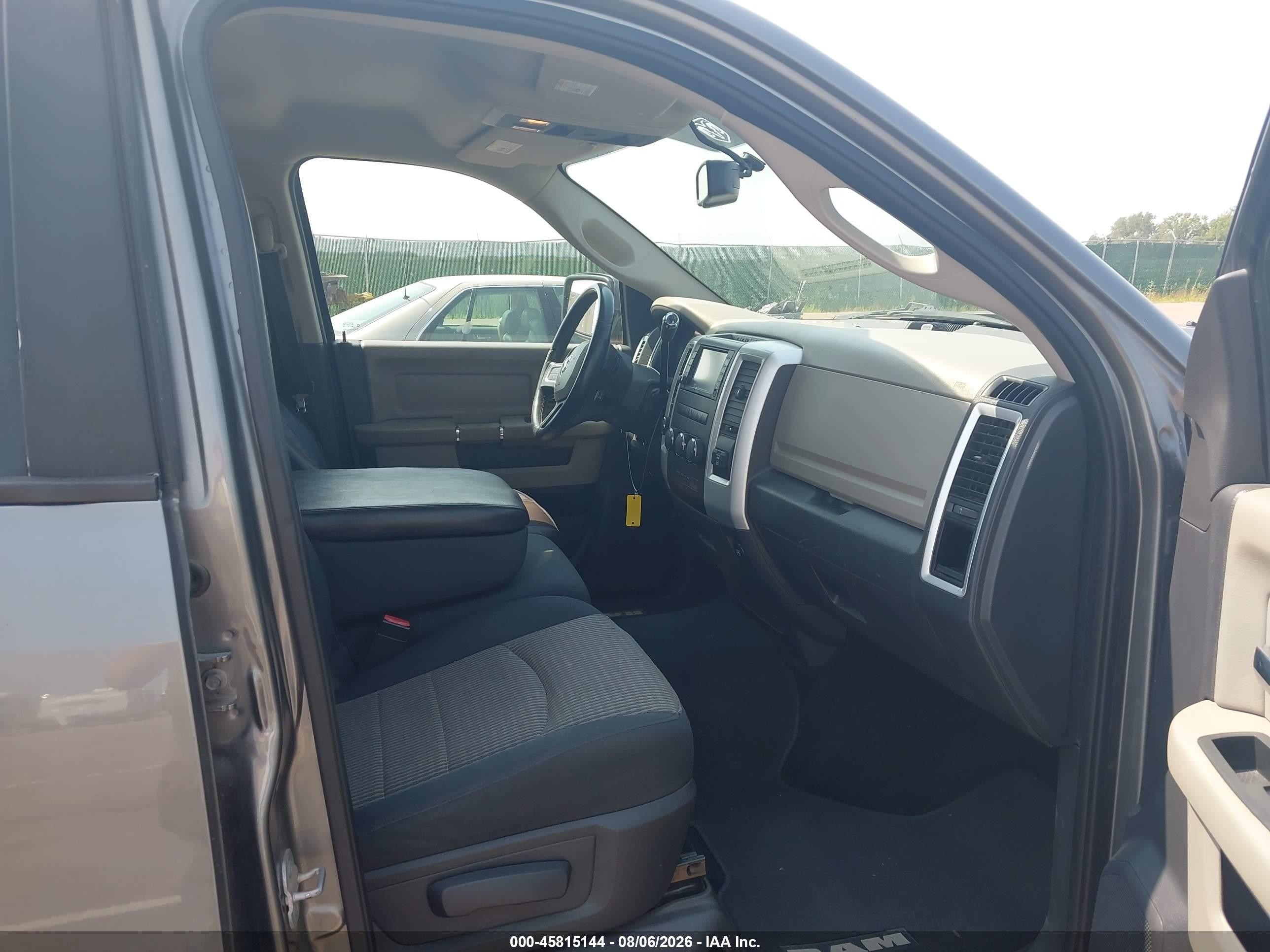 2009 Dodge Ram 1500 Slt/sport/trx Silver vin: 1D3HV13P49S739819