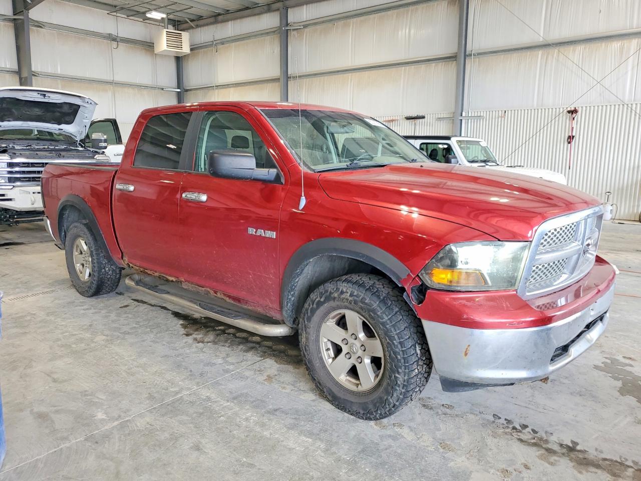 2009 Dodge Ram 1500 Red vin: 1D3HV13P59S741952