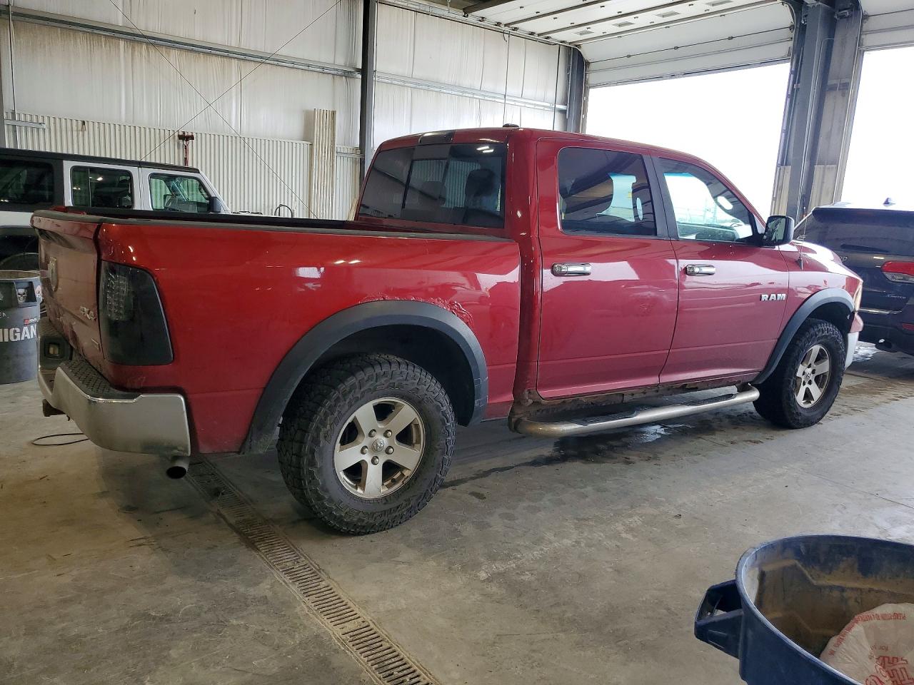 2009 Dodge Ram 1500 Red vin: 1D3HV13P59S741952