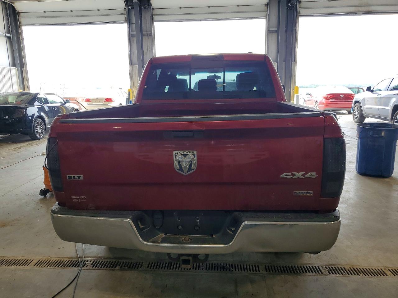 2009 Dodge Ram 1500 Red vin: 1D3HV13P59S741952