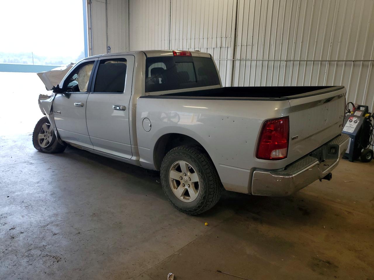 2009 Dodge Ram 1500 Серебряный vin: 1D3HV13P79S771129