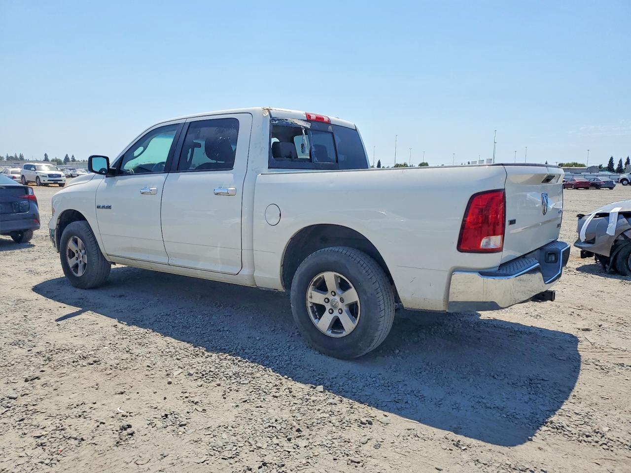 2009 Dodge Ram 1500 Белый vin: 1D3HV13P89S771088