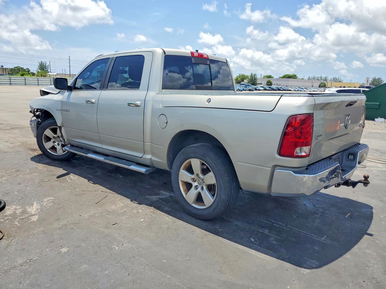 2009 Dodge Ram 1500 Бежевый vin: 1D3HV13T09J529270