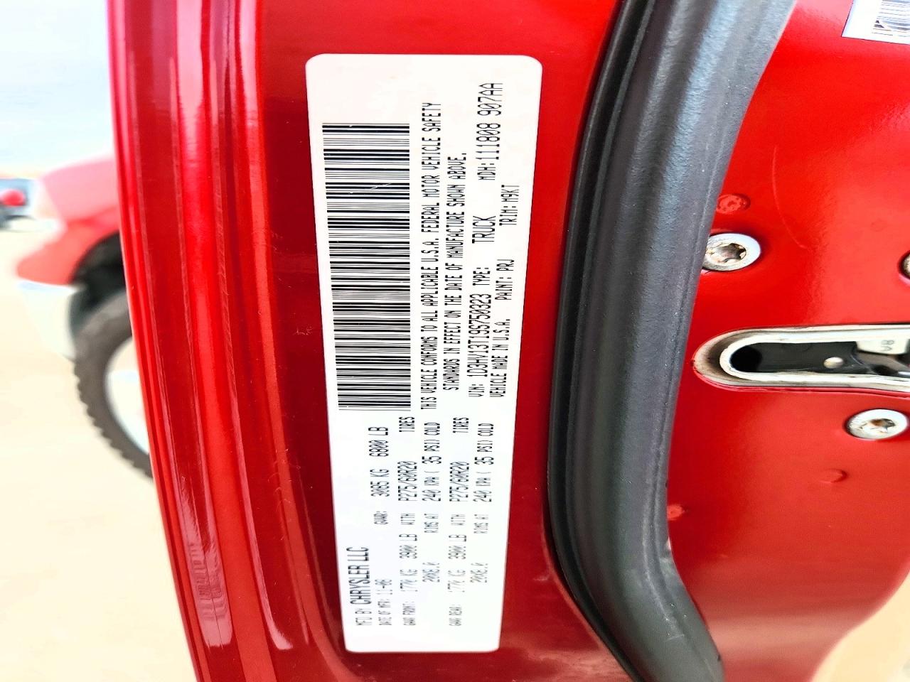 2009 Dodge Ram 1500 Red vin: 1D3HV13T19S750323