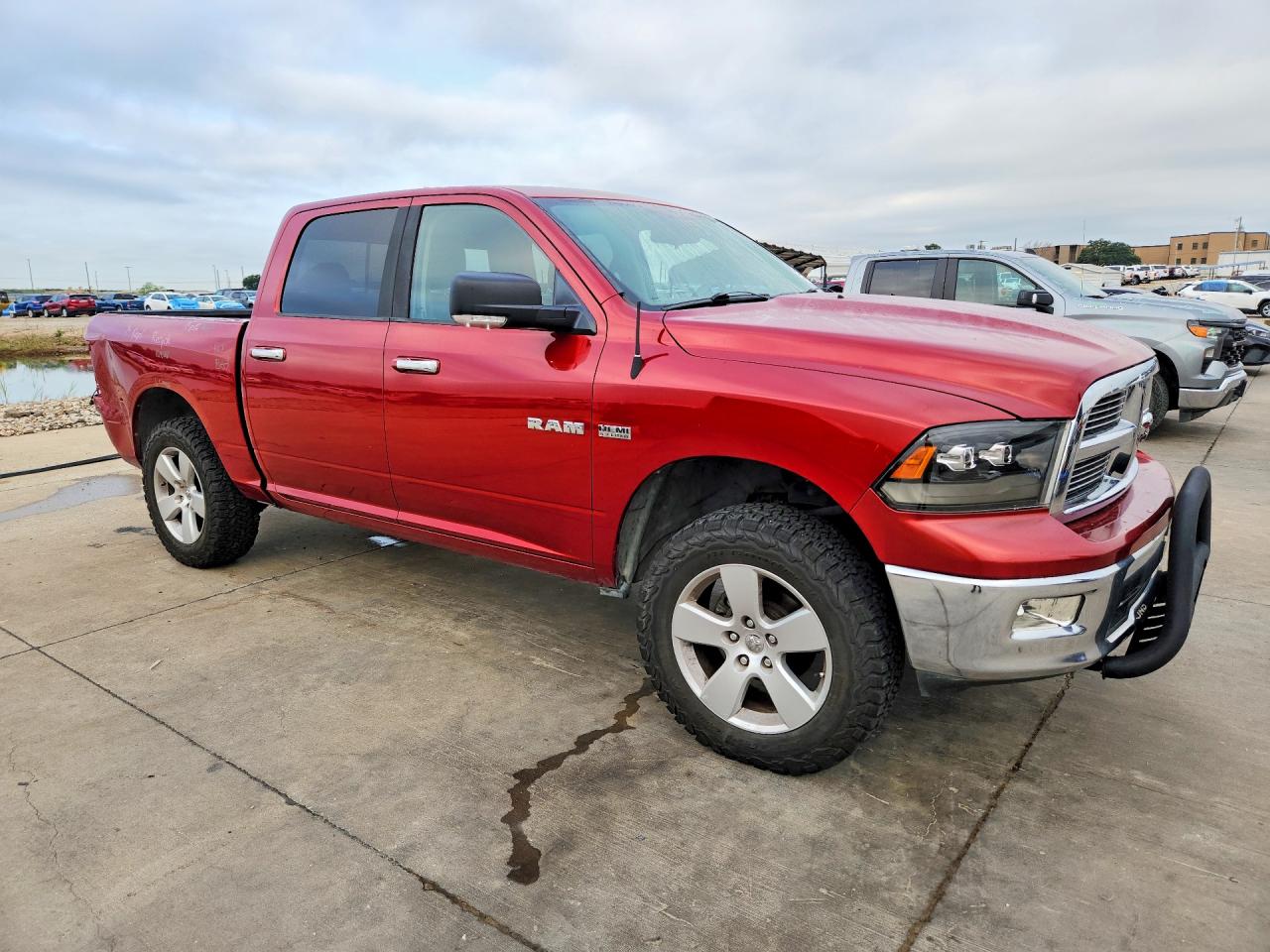 2009 Dodge Ram 1500 Red vin: 1D3HV13T19S750323