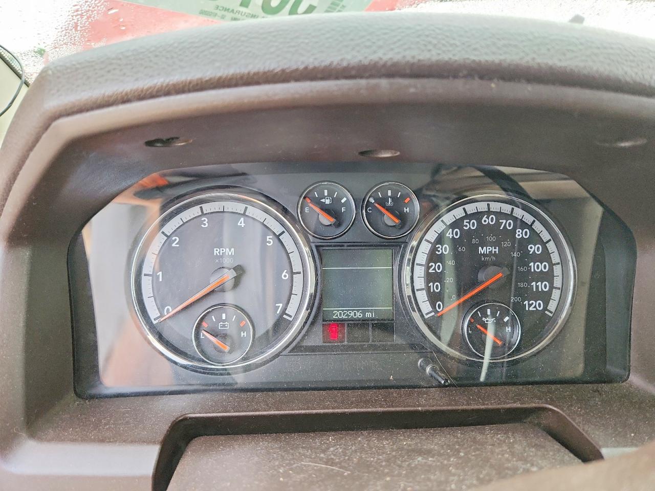 2009 Dodge Ram 1500 Red vin: 1D3HV13T19S750323