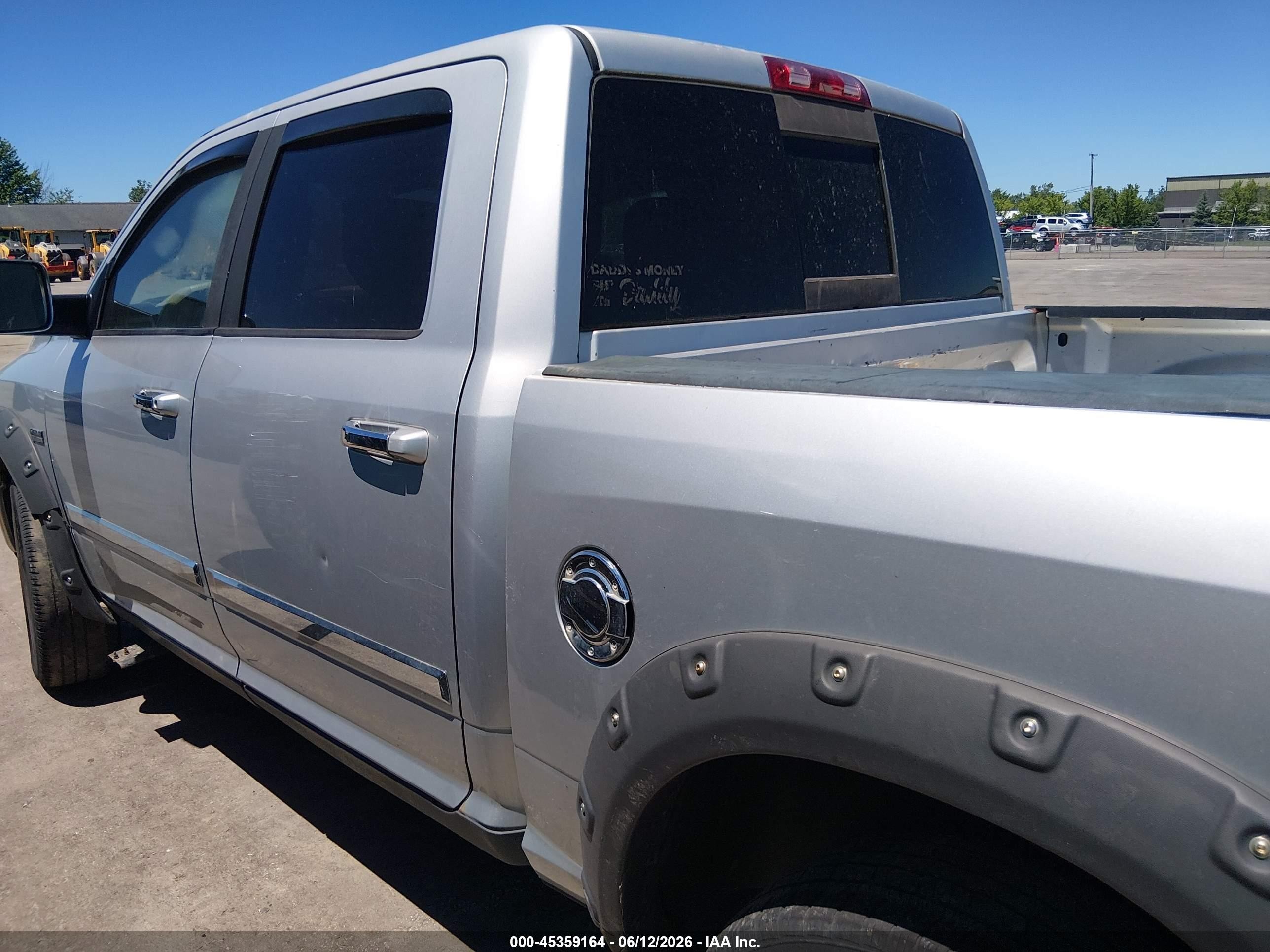 2009 Dodge Ram 1500 Slt/sport/trx Silver vin: 1D3HV13T19S770071