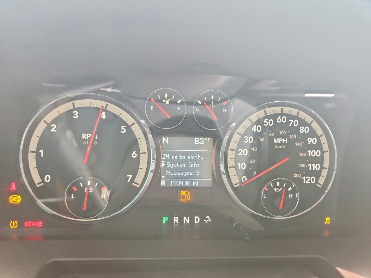 2009 Dodge Ram 1500 White vin: 1D3HV13T19S806261
