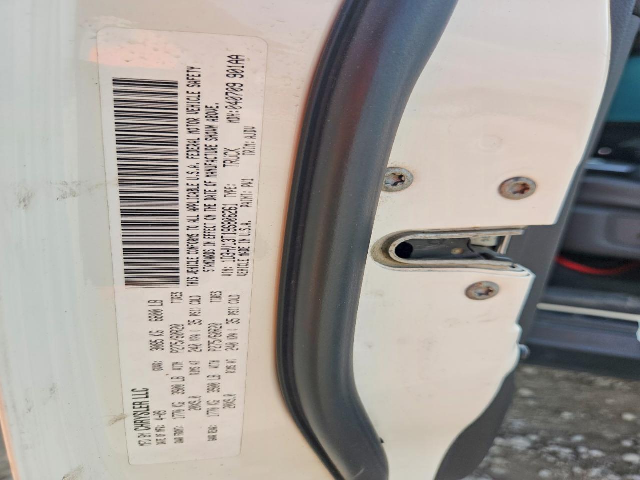 2009 Dodge Ram 1500 White vin: 1D3HV13T19S806261