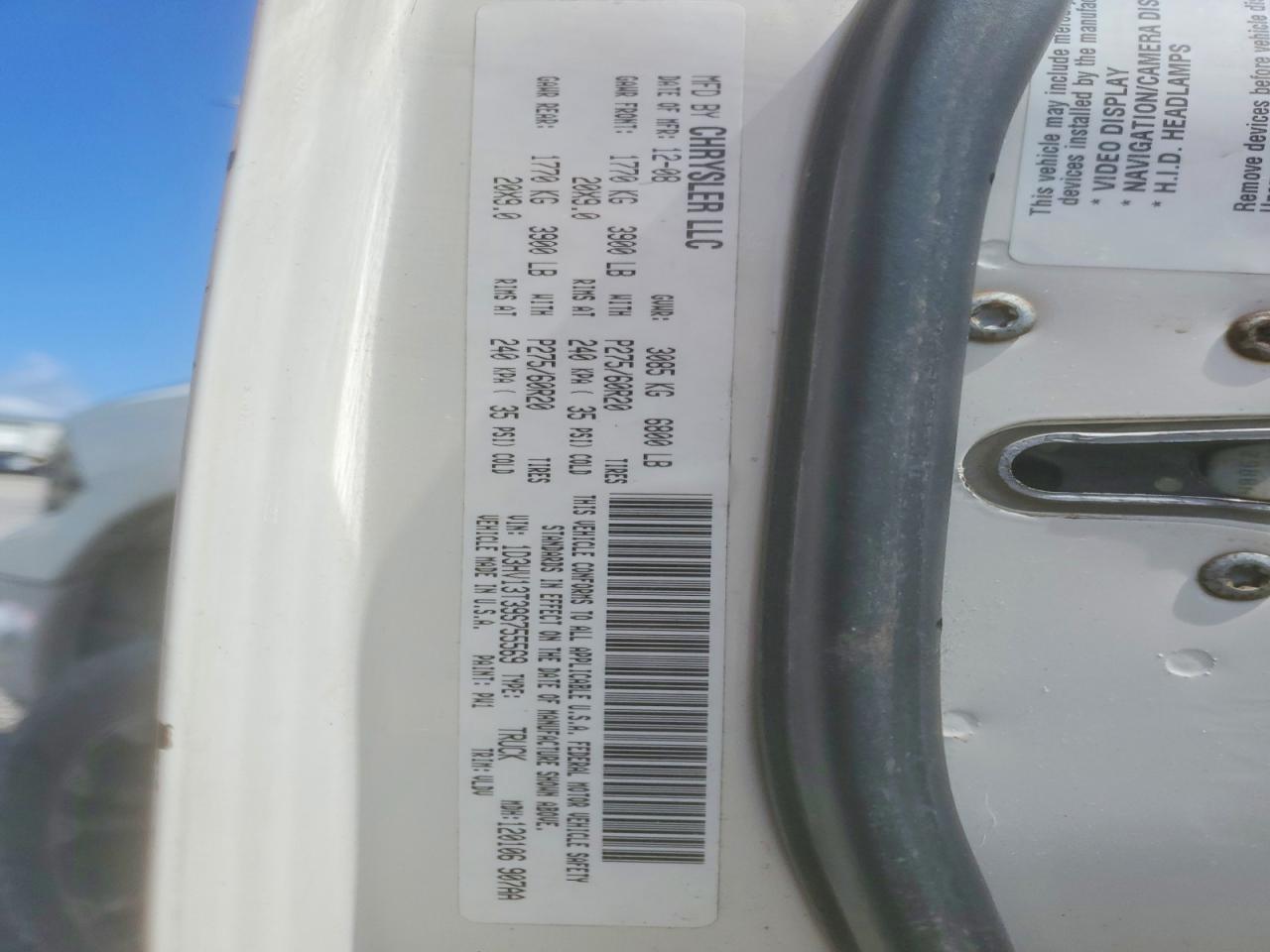 2009 Dodge Ram 1500 White vin: 1D3HV13T39S755569
