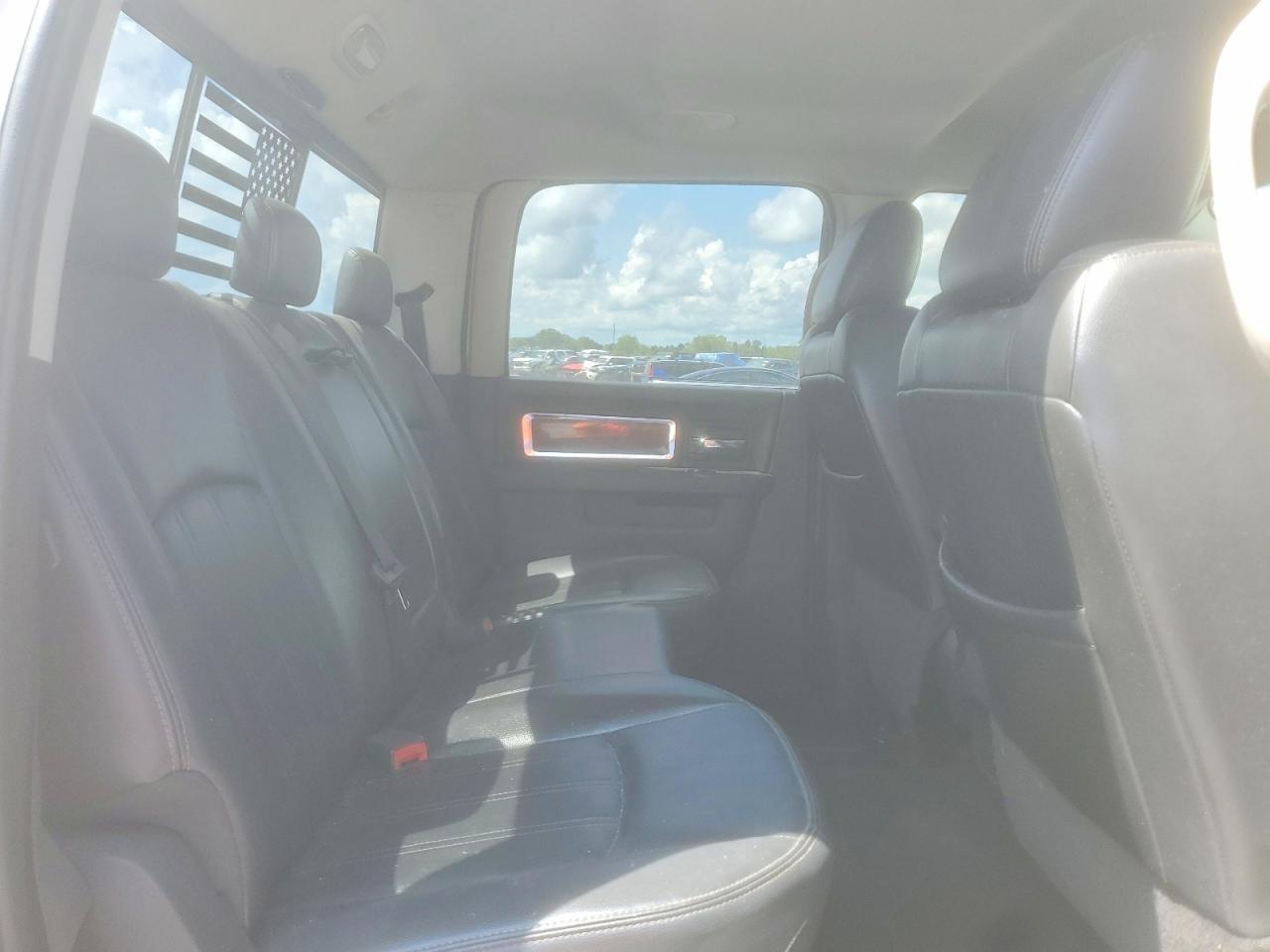 2009 Dodge Ram 1500 White vin: 1D3HV13T39S755569