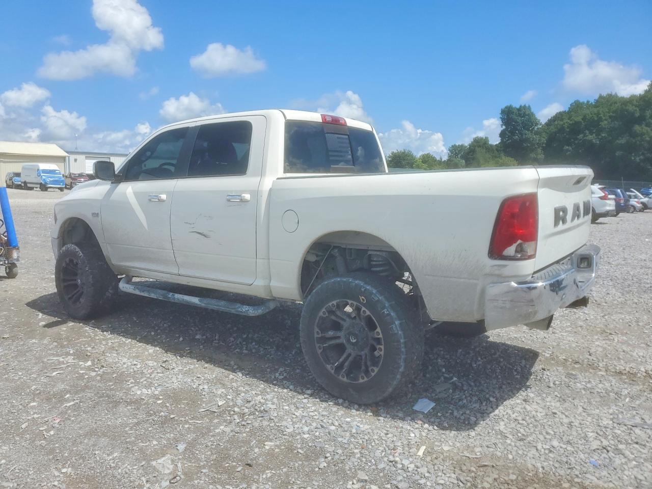 2009 Dodge Ram 1500 White vin: 1D3HV13T39S755569