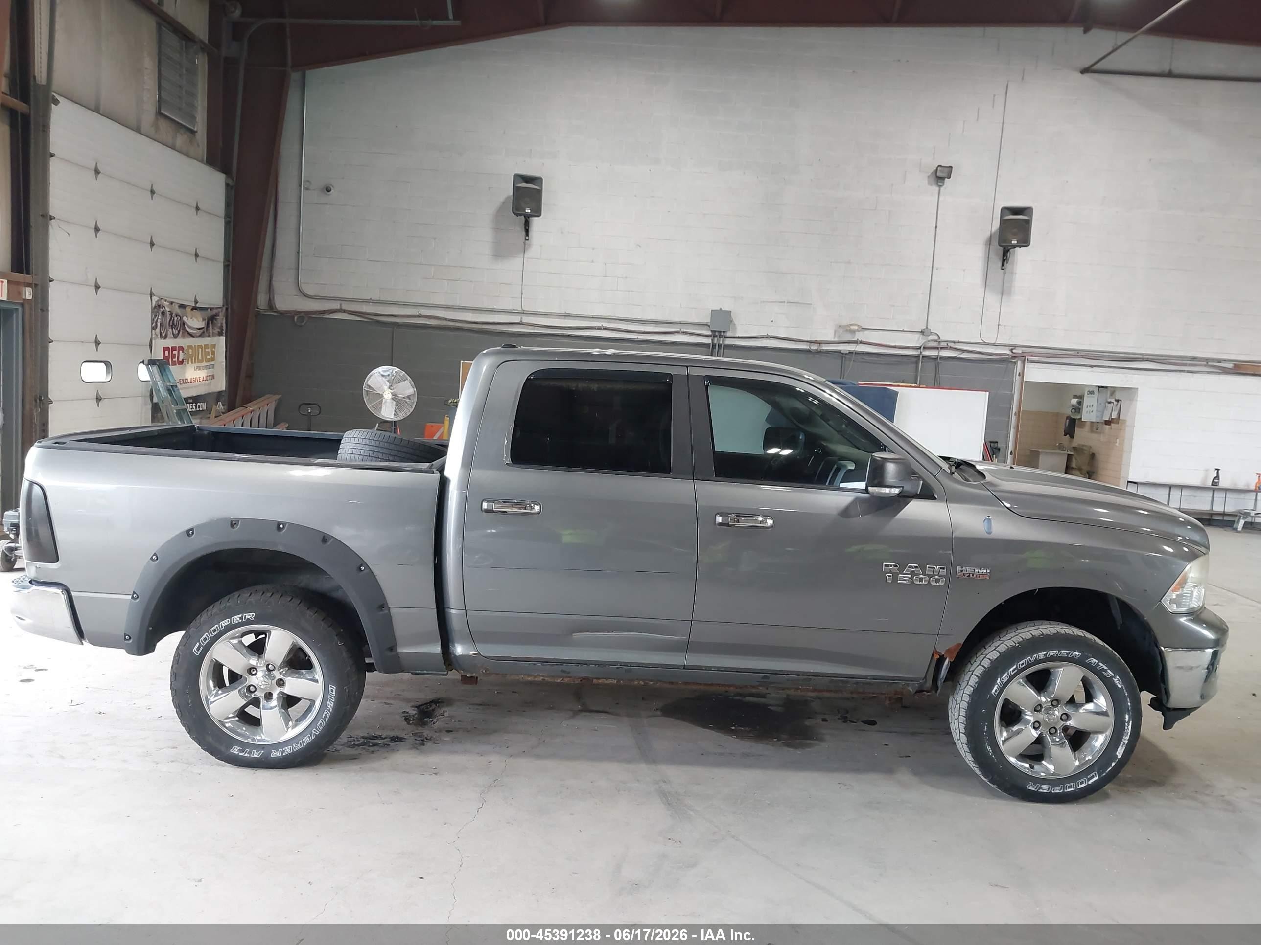 2009 Dodge Ram 1500 Slt/sport/trx Gray vin: 1D3HV13T49S753751