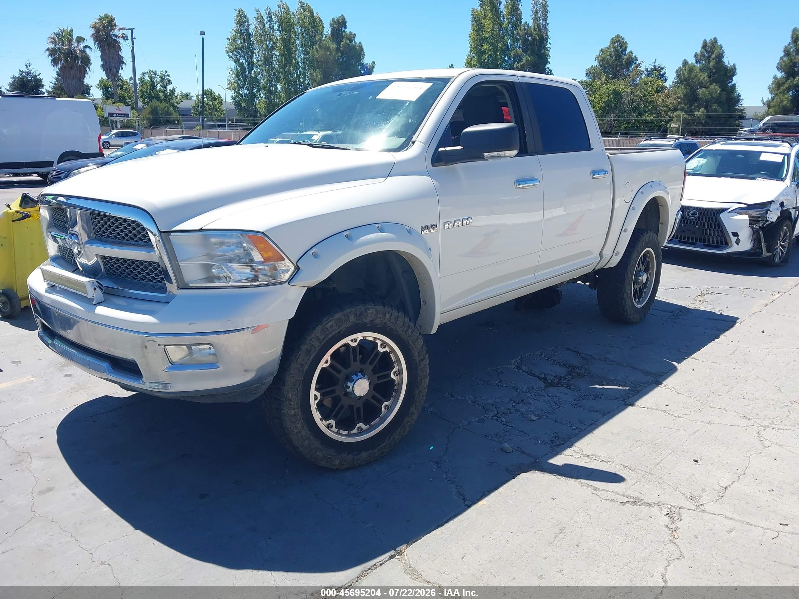 2009 Dodge Ram 1500 Slt/sport/trx White vin: 1D3HV13T49S775703