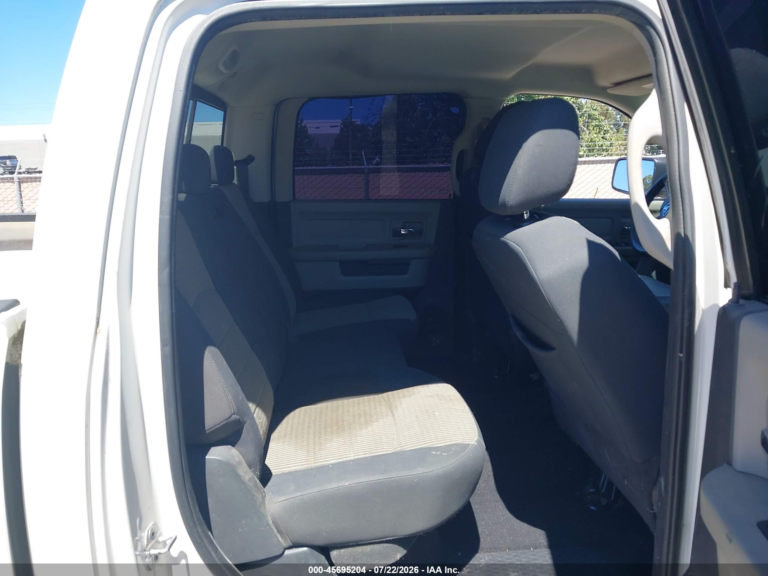 2009 Dodge Ram 1500 Slt/sport/trx White vin: 1D3HV13T49S775703
