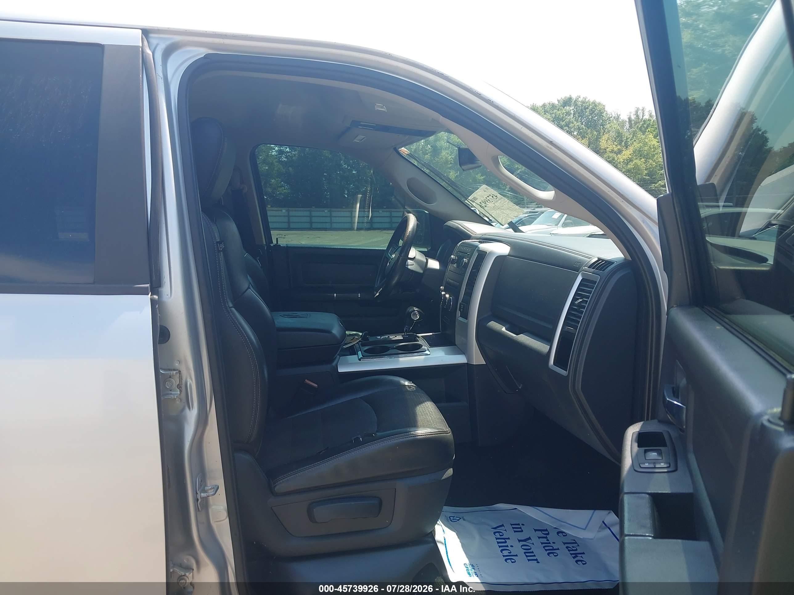 2009 Dodge Ram 1500 Slt/sport/trx Silver vin: 1D3HV13T59S741799
