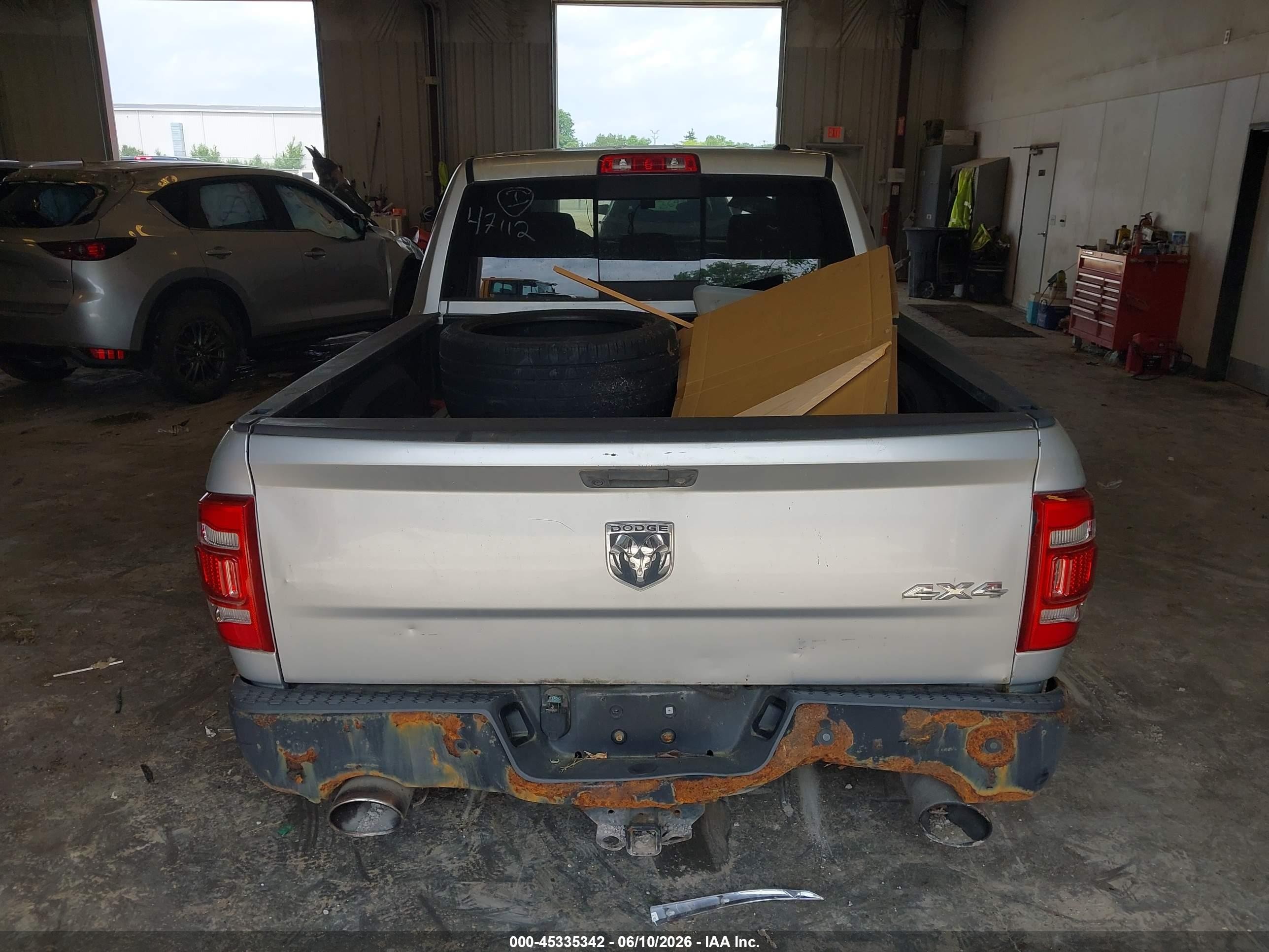 2009 Dodge Ram 1500 Slt/sport/trx Silver vin: 1D3HV13T59S787519