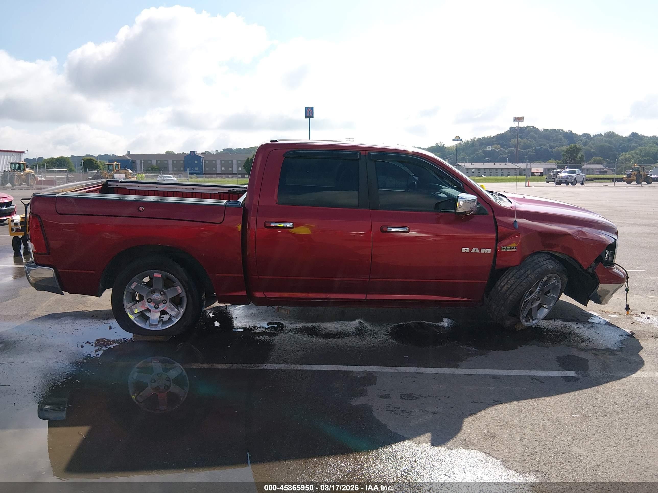 2009 Dodge Ram 1500 Laramie Красный vin: 1D3HV13T69J521139