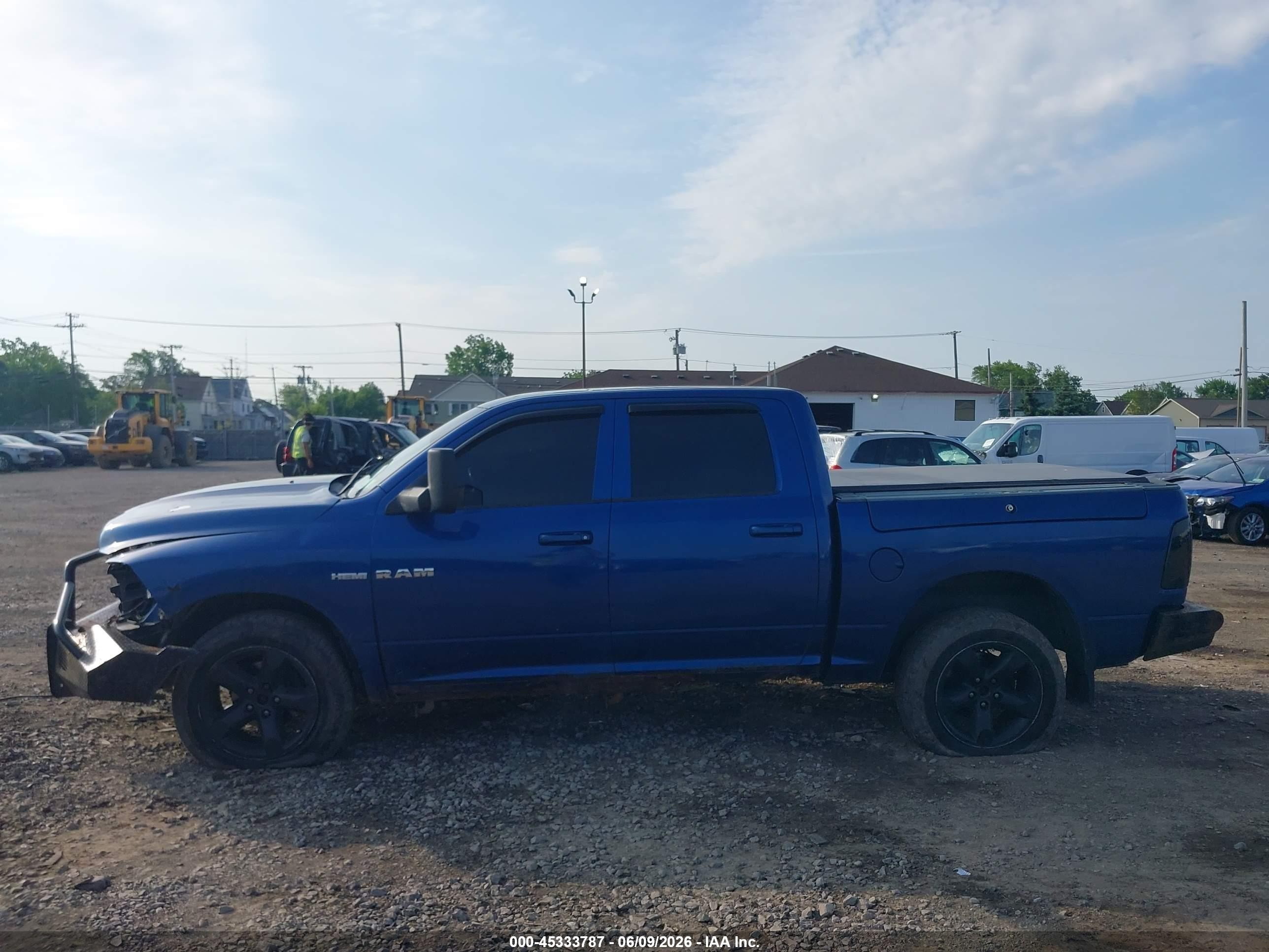 2009 Dodge Ram 1500 Slt/sport/trx Blue vin: 1D3HV13T69J530021