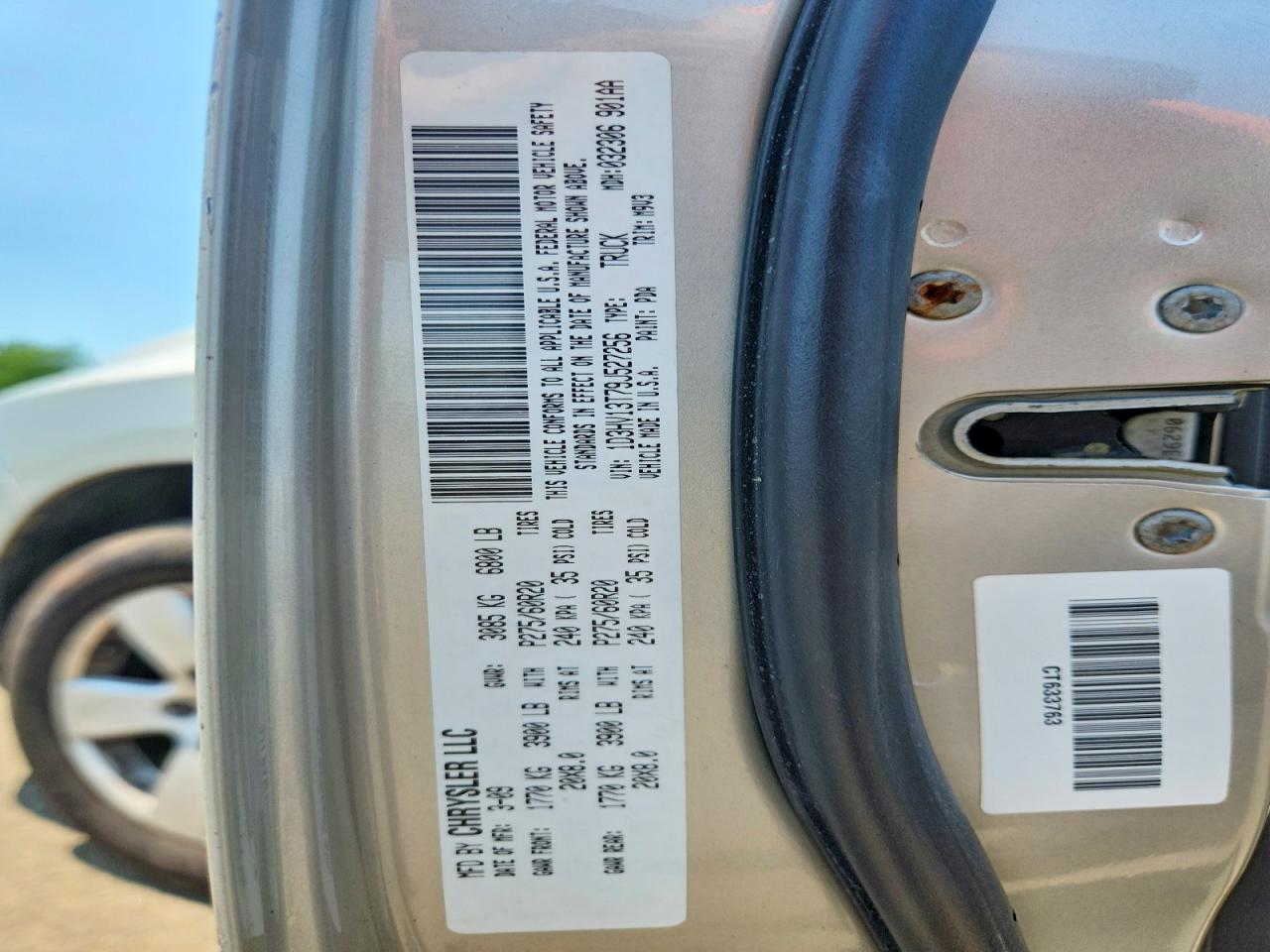 2009 Dodge Ram 1500 Silver vin: 1D3HV13T79J527256