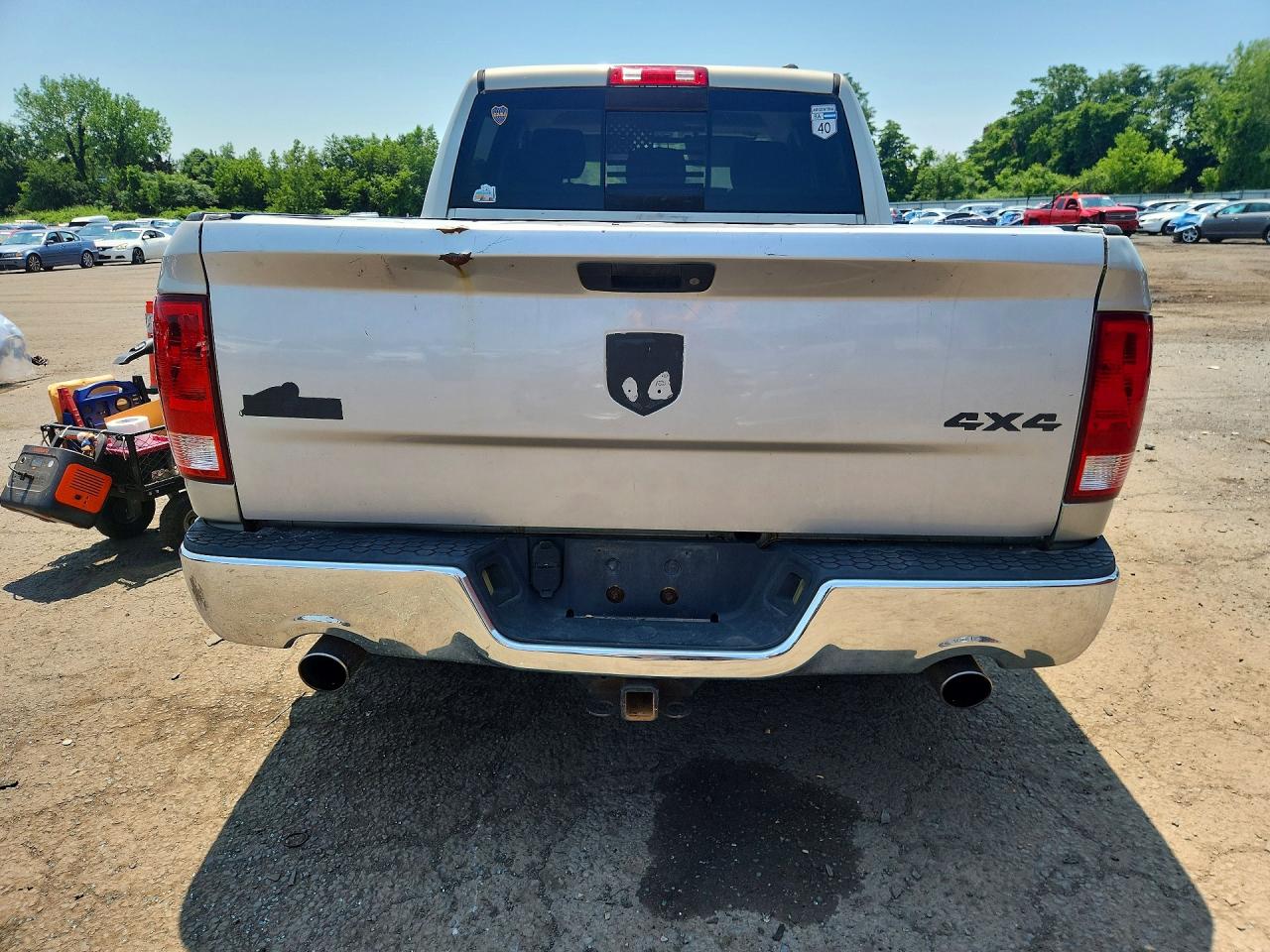 2009 Dodge Ram 1500 Silver vin: 1D3HV13T79J527256