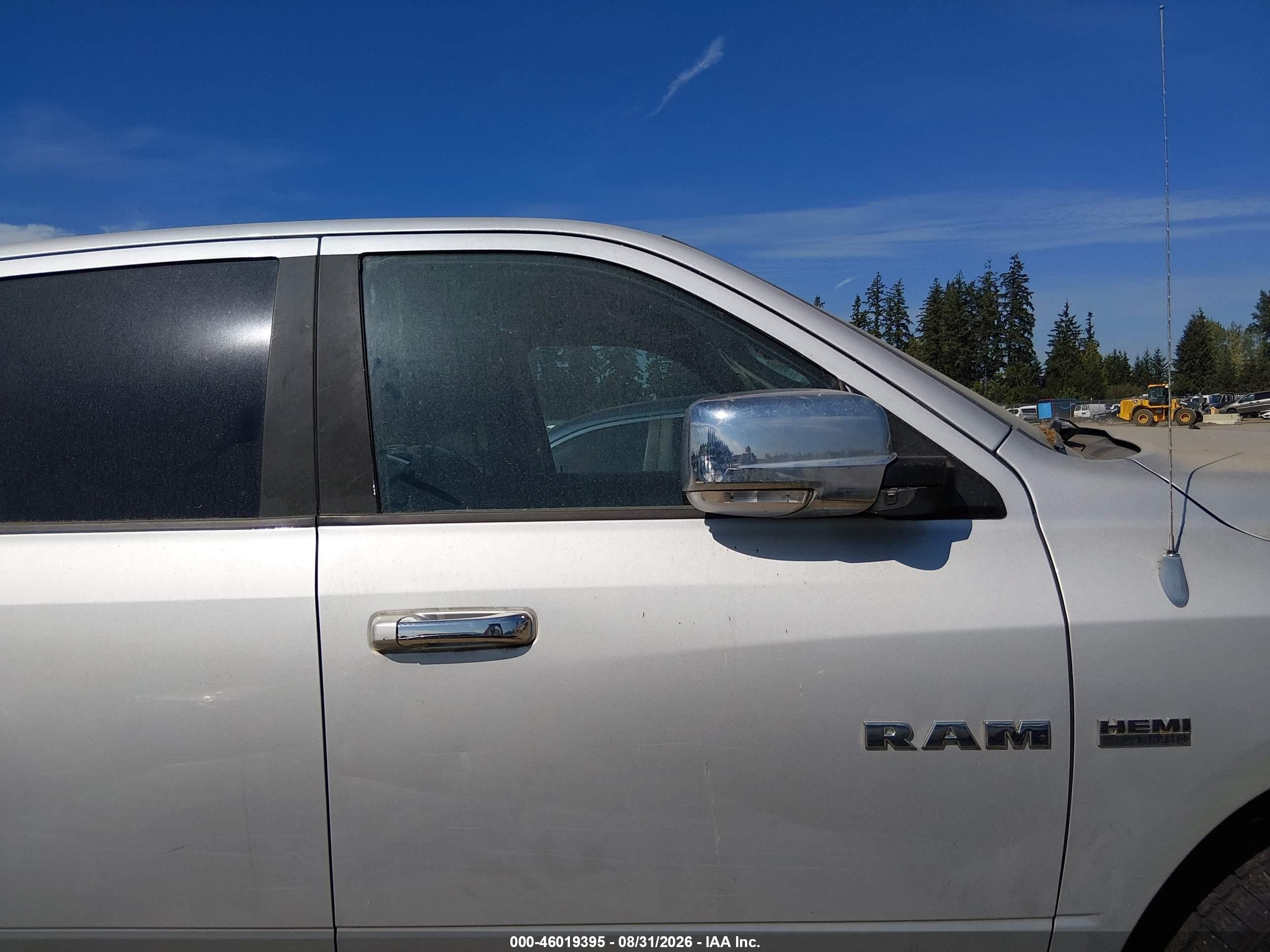 2009 Dodge Ram 1500 Slt/sport/trx Silver vin: 1D3HV13T99S711558
