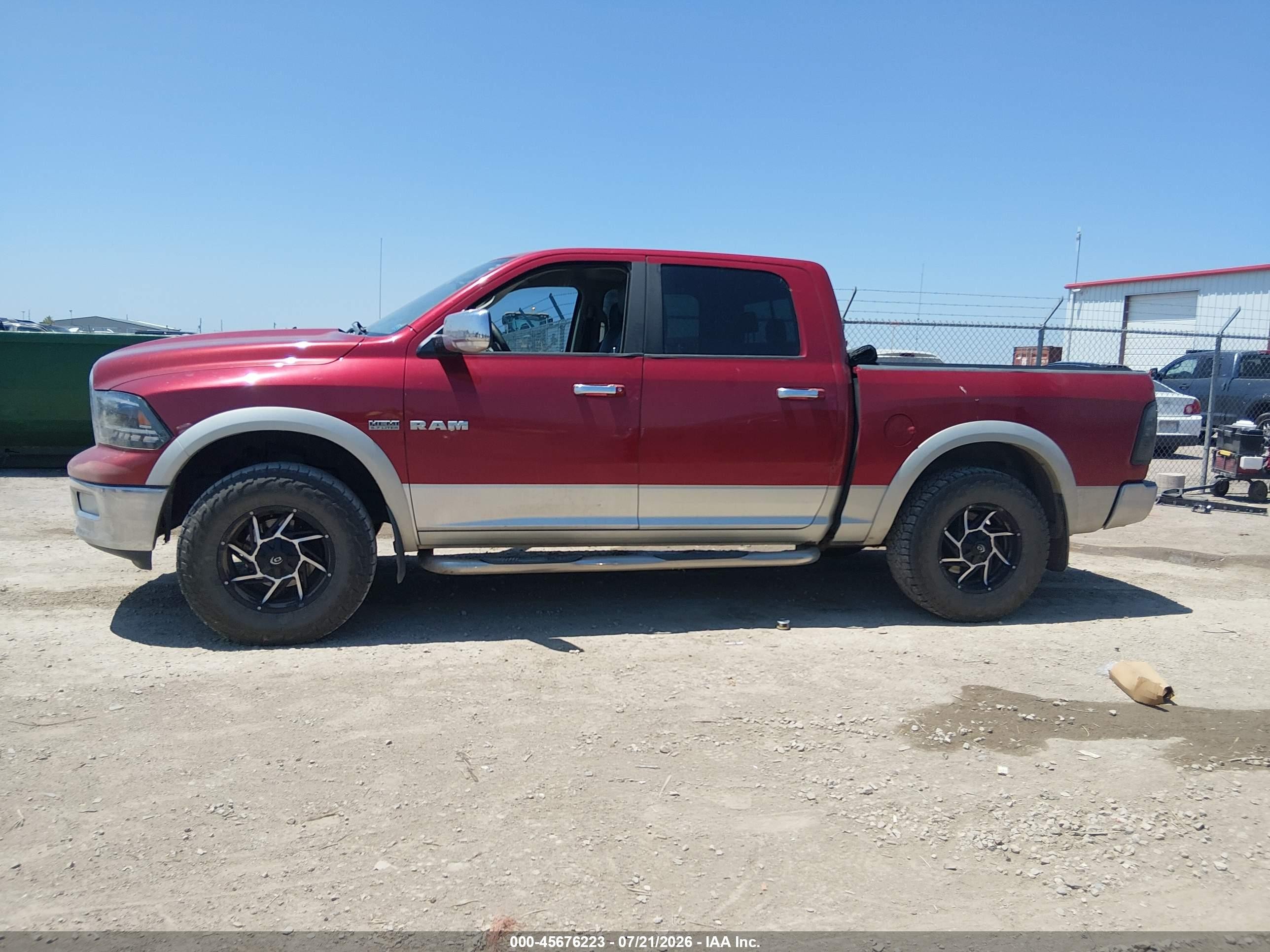 2009 Dodge Ram 1500 Laramie Красный vin: 1D3HV13TX9S785586