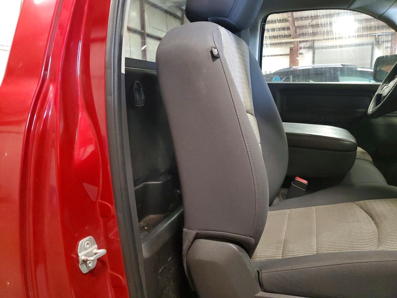 2009 Dodge Ram 1500 Red vin: 1D3HV16P89J500775