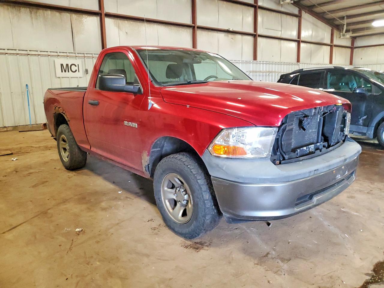 2009 Dodge Ram 1500 Red vin: 1D3HV16P89J500775