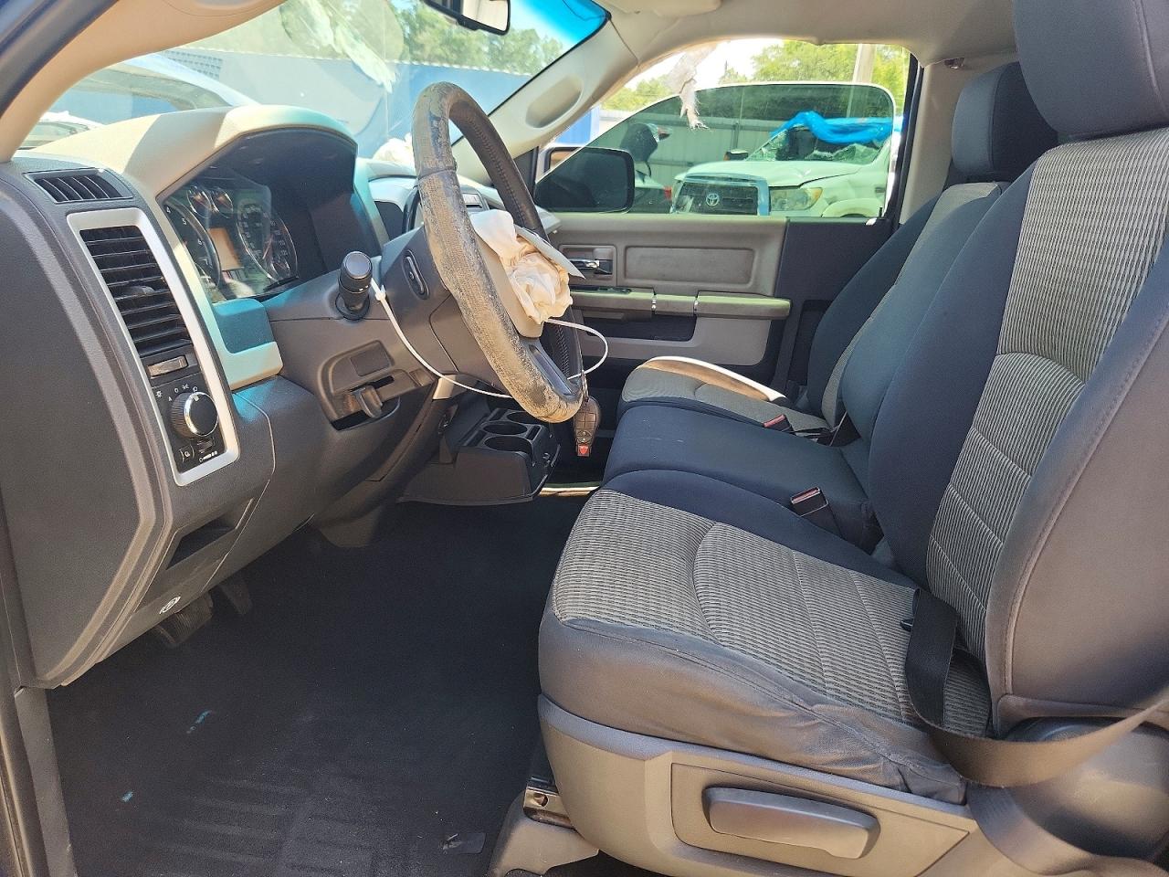 2009 Dodge Ram 1500 Blue vin: 1D3HV16T09J530169
