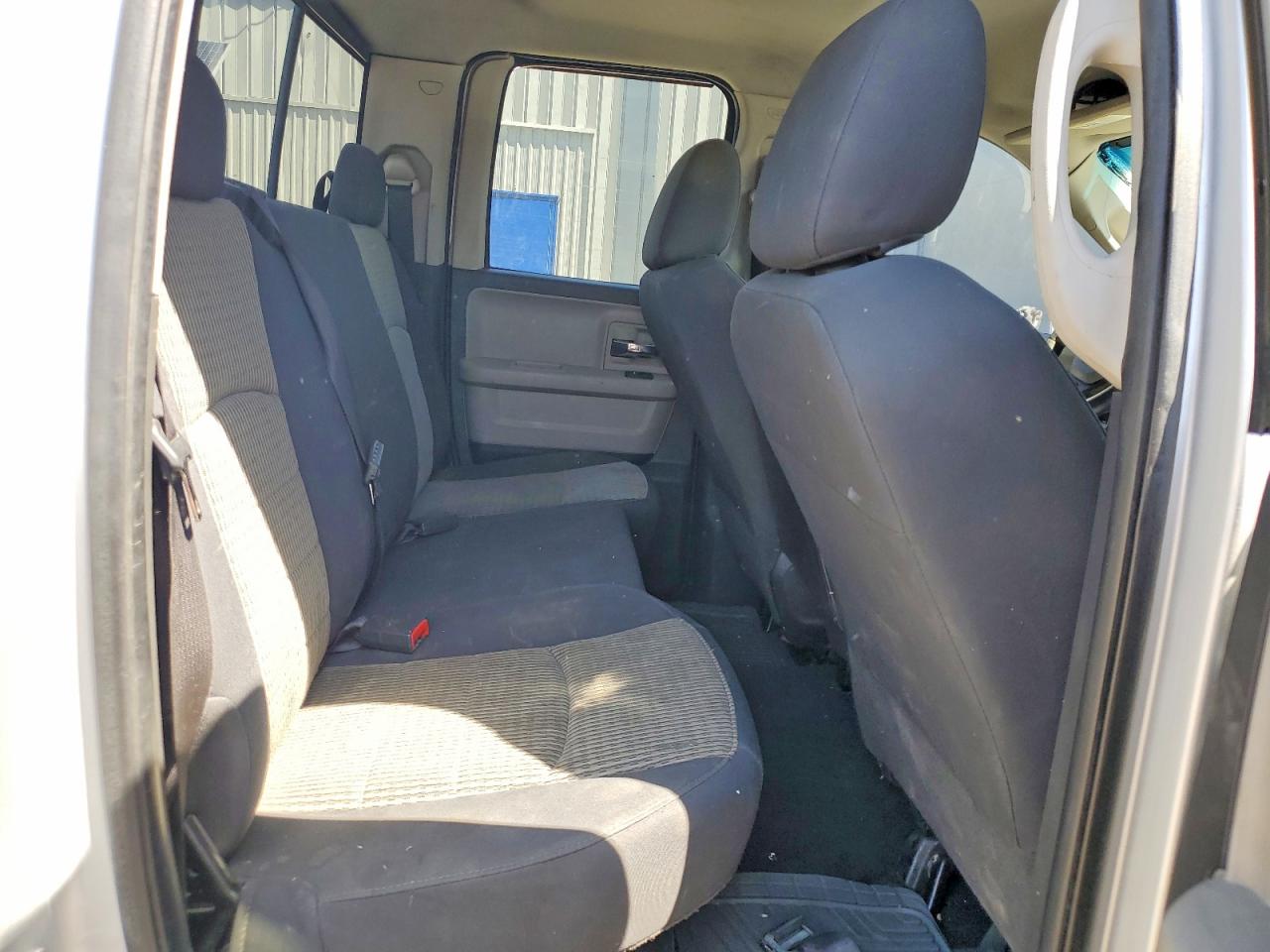 2009 Dodge Ram Silver vin: 1D3HV18P19S784466