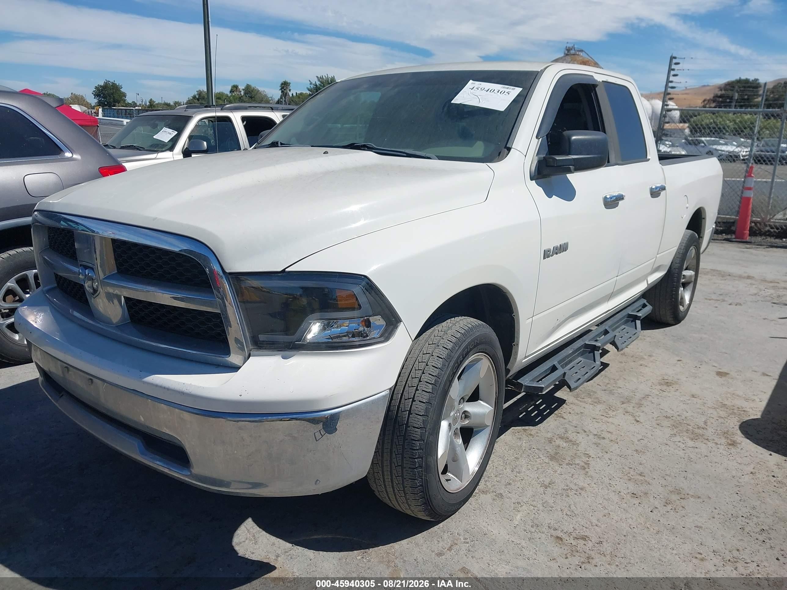 2009 Dodge Ram 1500 Slt/sport/trx Белый vin: 1D3HV18P39S803616