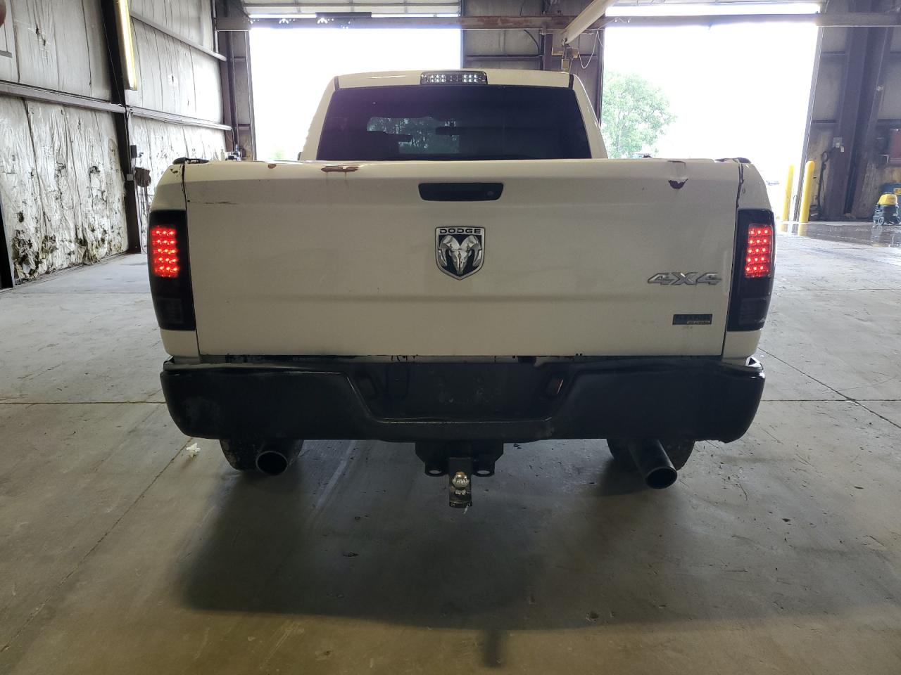 2009 Dodge Ram 1500 Белый vin: 1D3HV18P59S748912