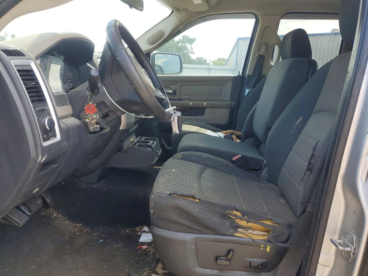 2009 Dodge Ram 1500 Gray vin: 1D3HV18P99S807816