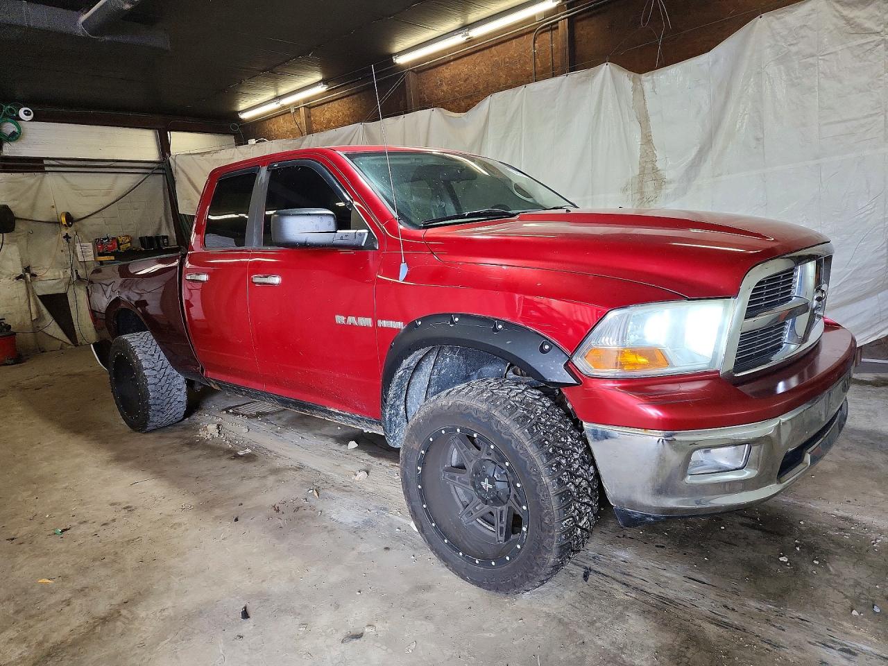 2009 Dodge Ram 1500 Burgundy vin: 1D3HV18T19S793908