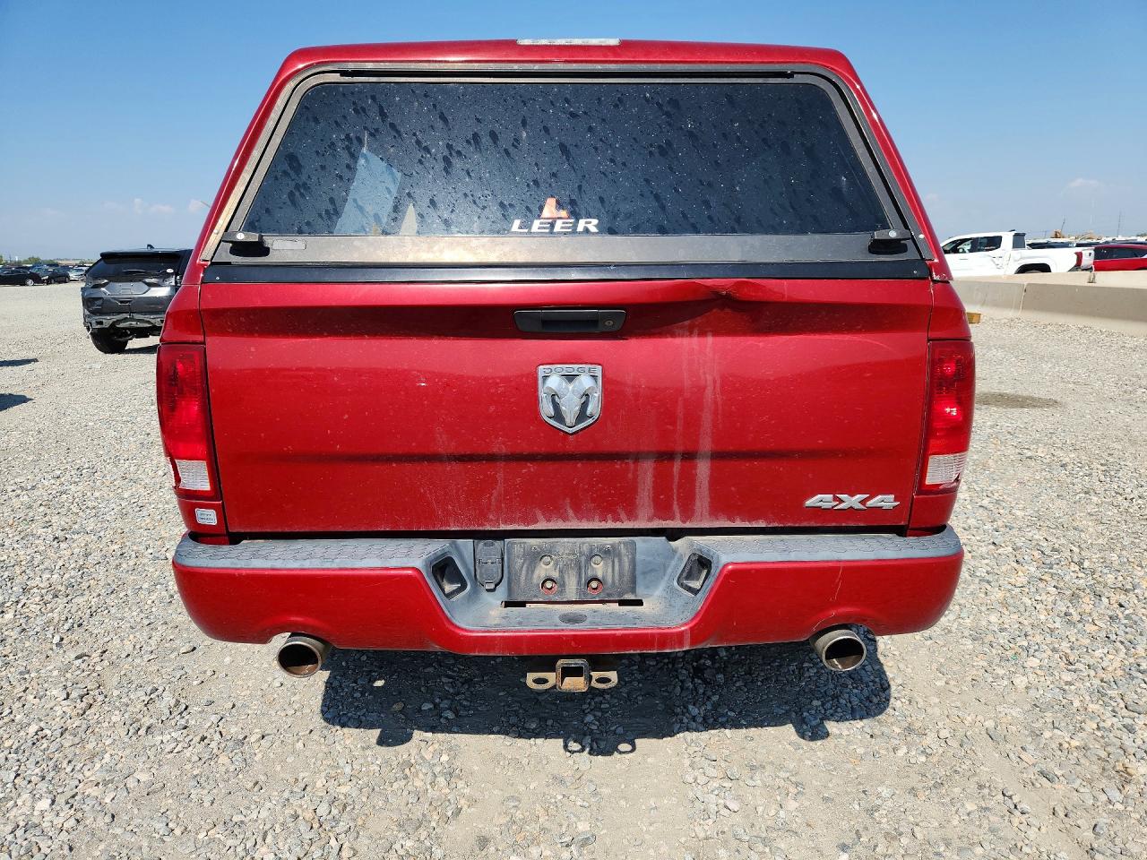 2009 Dodge Ram 1500 Red vin: 1D3HV18T59S823993