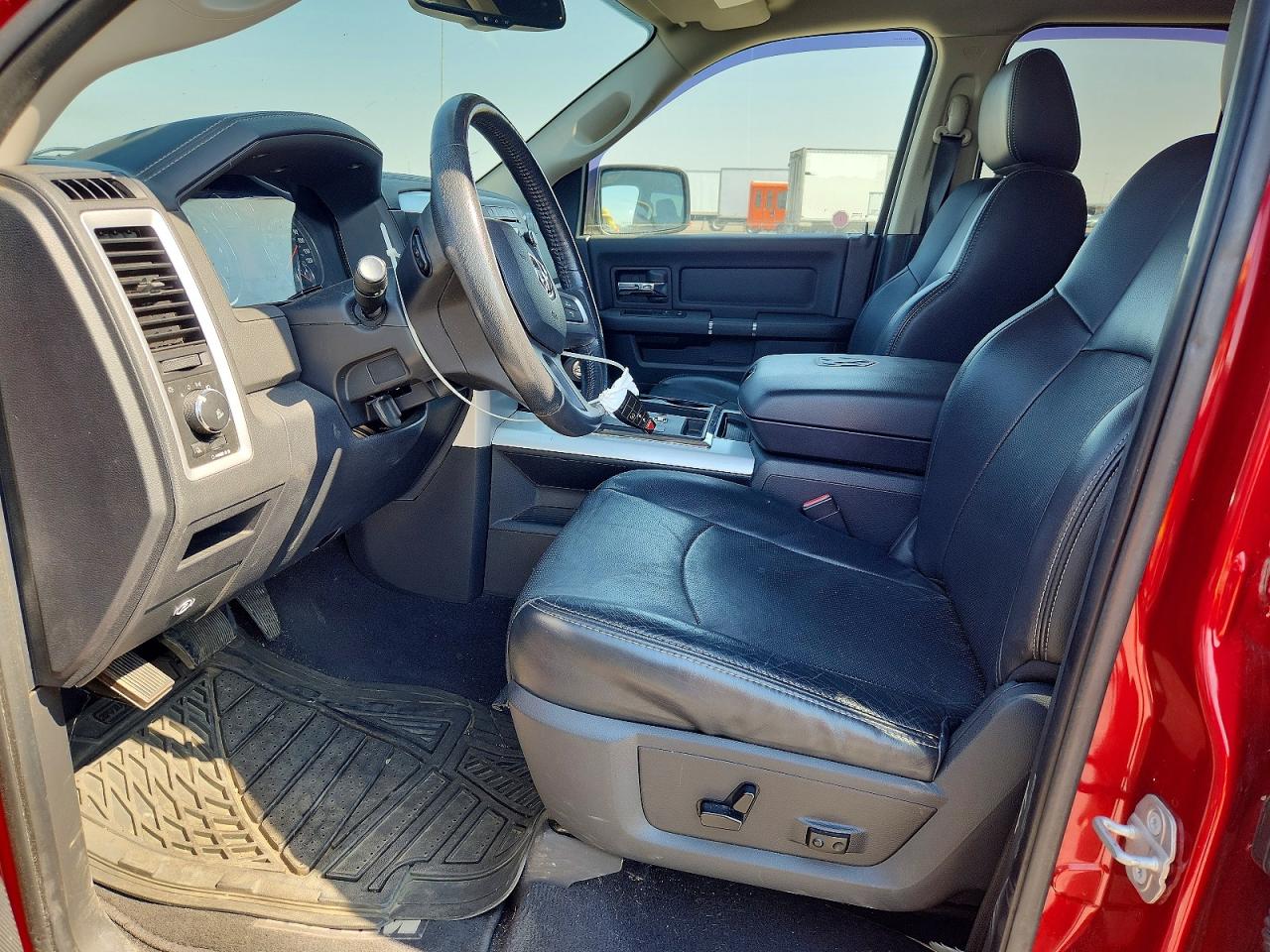 2009 Dodge Ram 1500 Red vin: 1D3HV18T59S823993