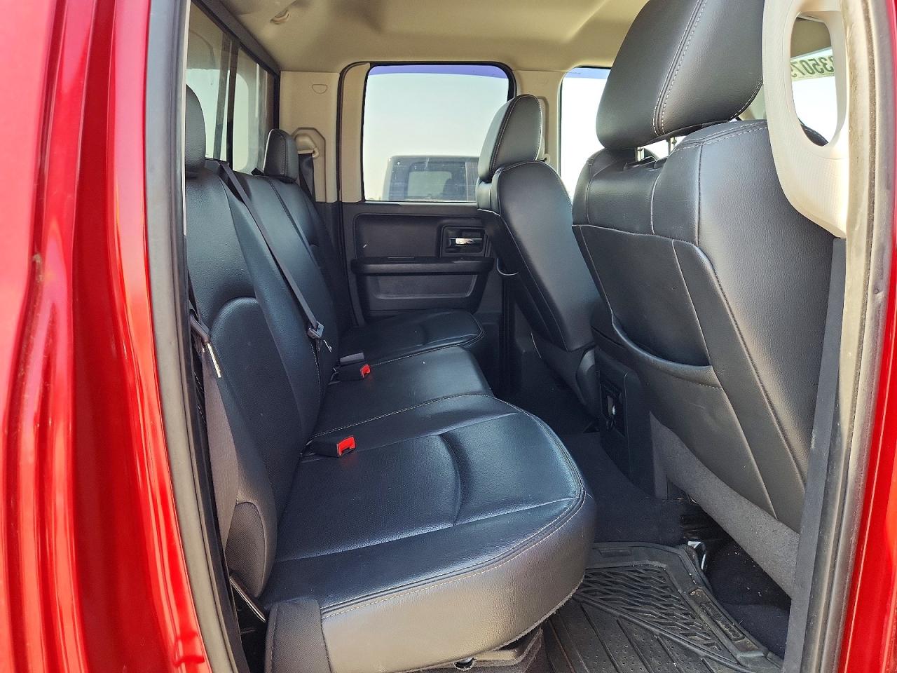 2009 Dodge Ram 1500 Red vin: 1D3HV18T59S823993