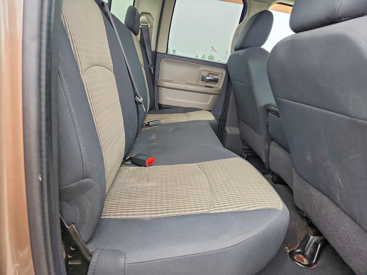 2009 Dodge Ram 1500 Tan vin: 1D3HV18T69S751489