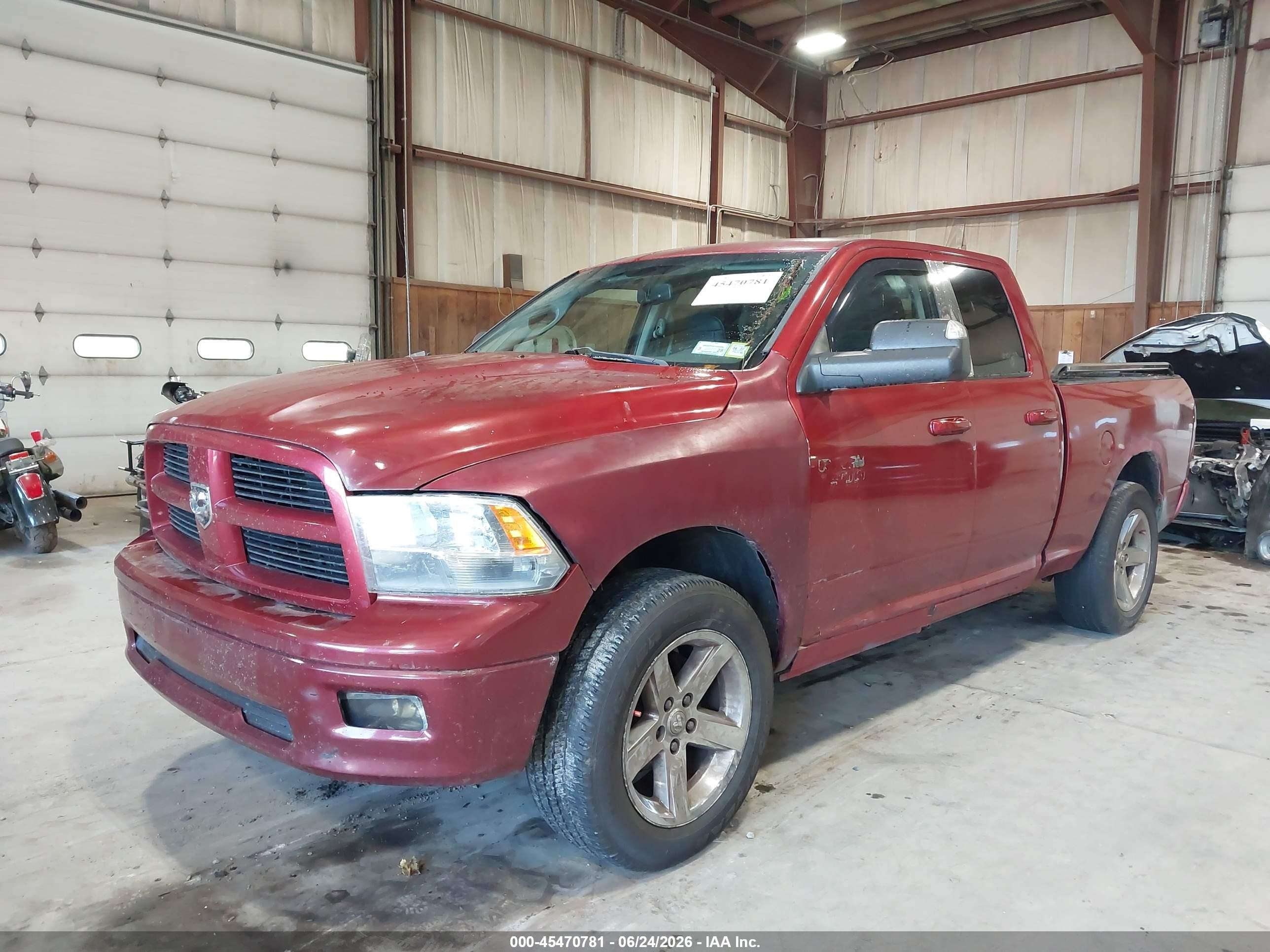2009 Dodge Ram 1500 Slt/sport/trx Red vin: 1D3HV18T79S702589