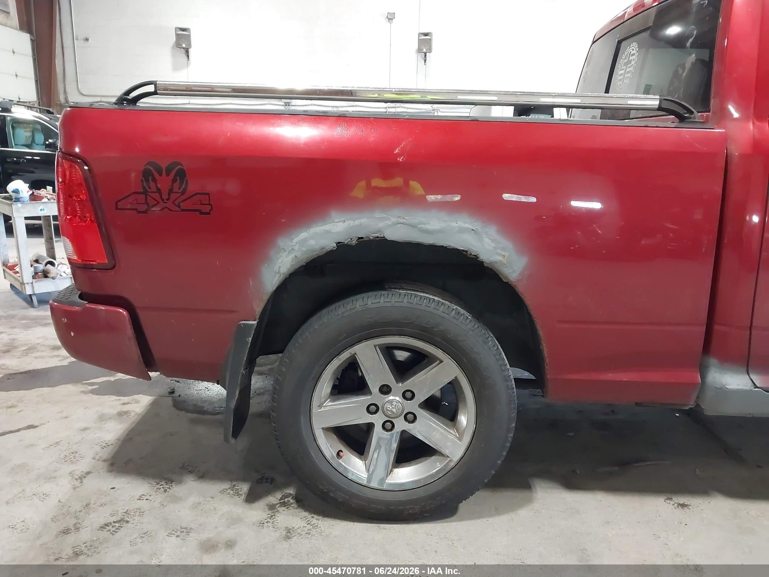 2009 Dodge Ram 1500 Slt/sport/trx Red vin: 1D3HV18T79S702589