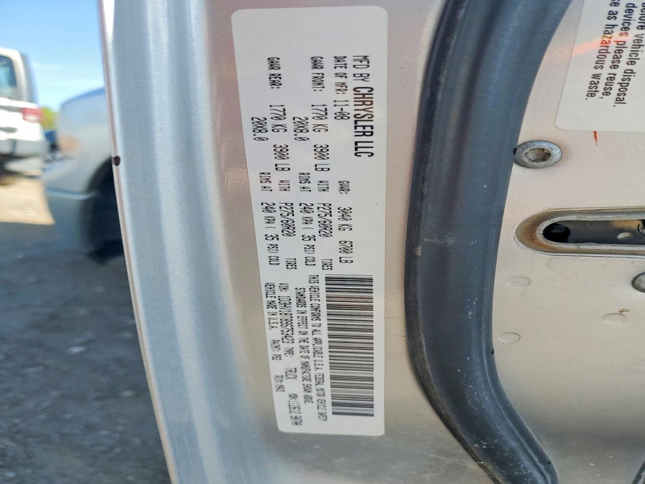 2009 Dodge Ram 1500 Silver vin: 1D3HV18T89S753423
