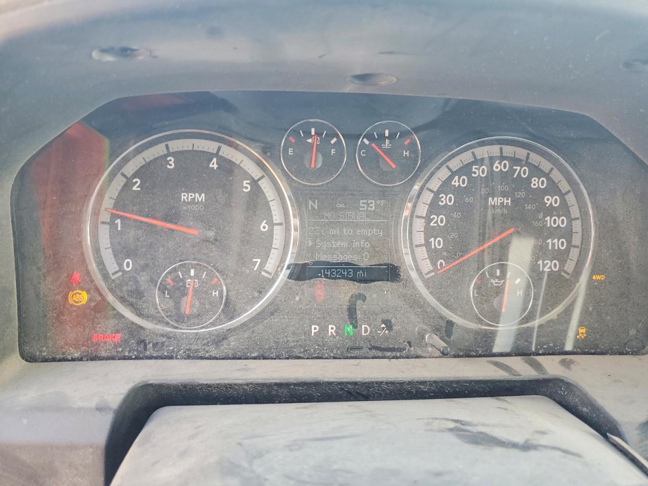 2009 Dodge Ram 1500 Silver vin: 1D3HV18T89S753423