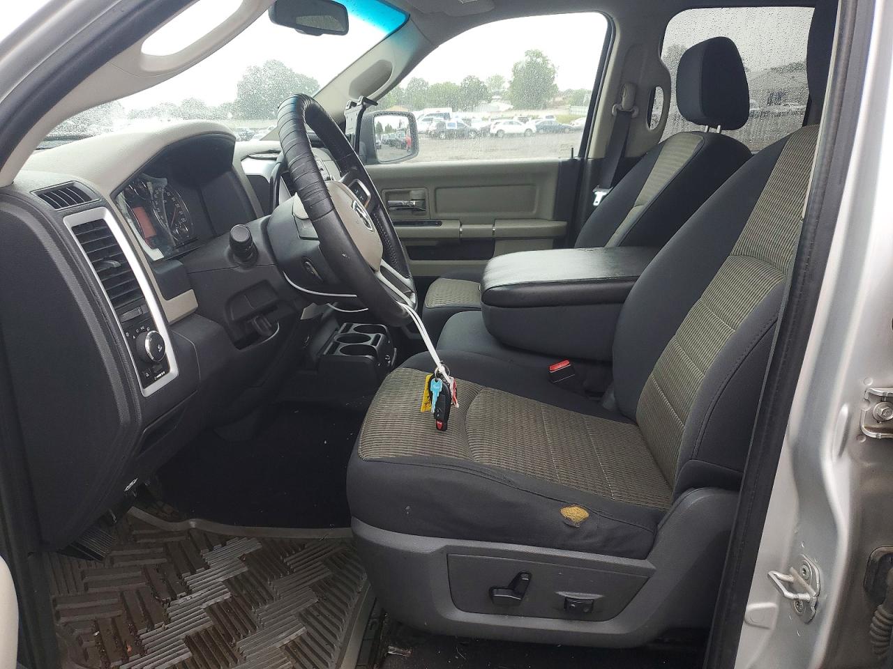 2009 Dodge Ram 1500 Silver vin: 1D3HV18T89S779665