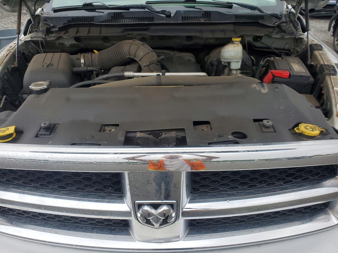 2009 Dodge Ram 1500 Silver vin: 1D3HV18T89S779665