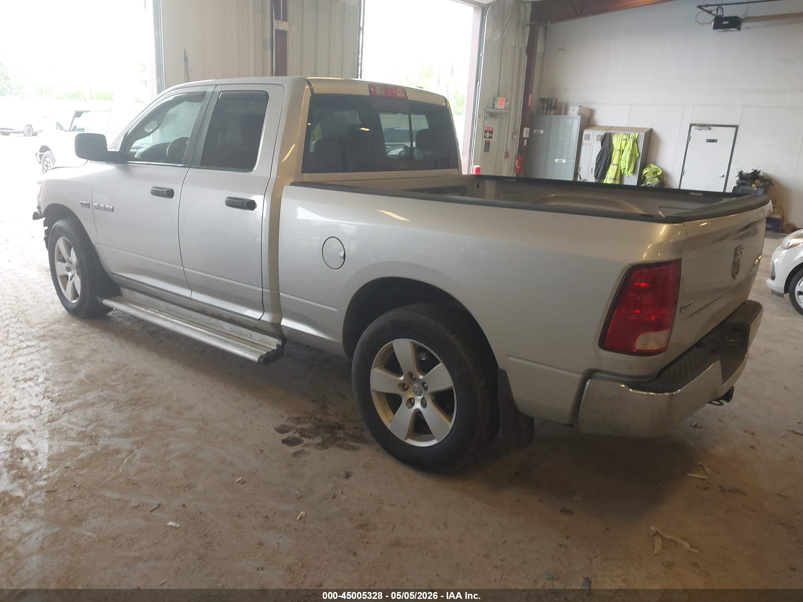 2009 Dodge Ram 1500 Slt/sport/trx Silver vin: 1D3HV18T99S726697