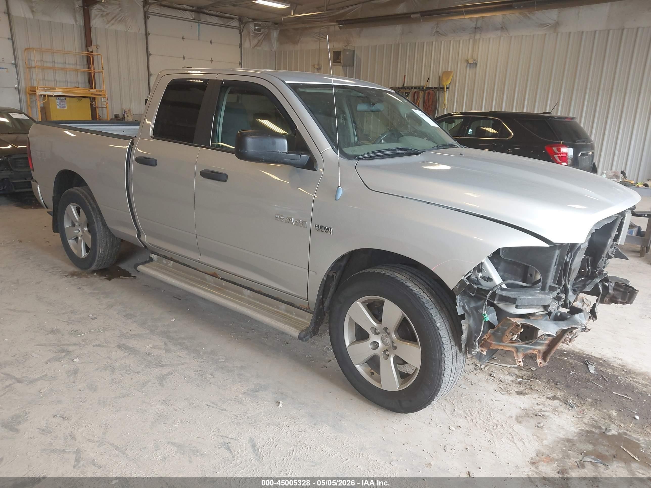 2009 Dodge Ram 1500 Slt/sport/trx Silver vin: 1D3HV18T99S726697