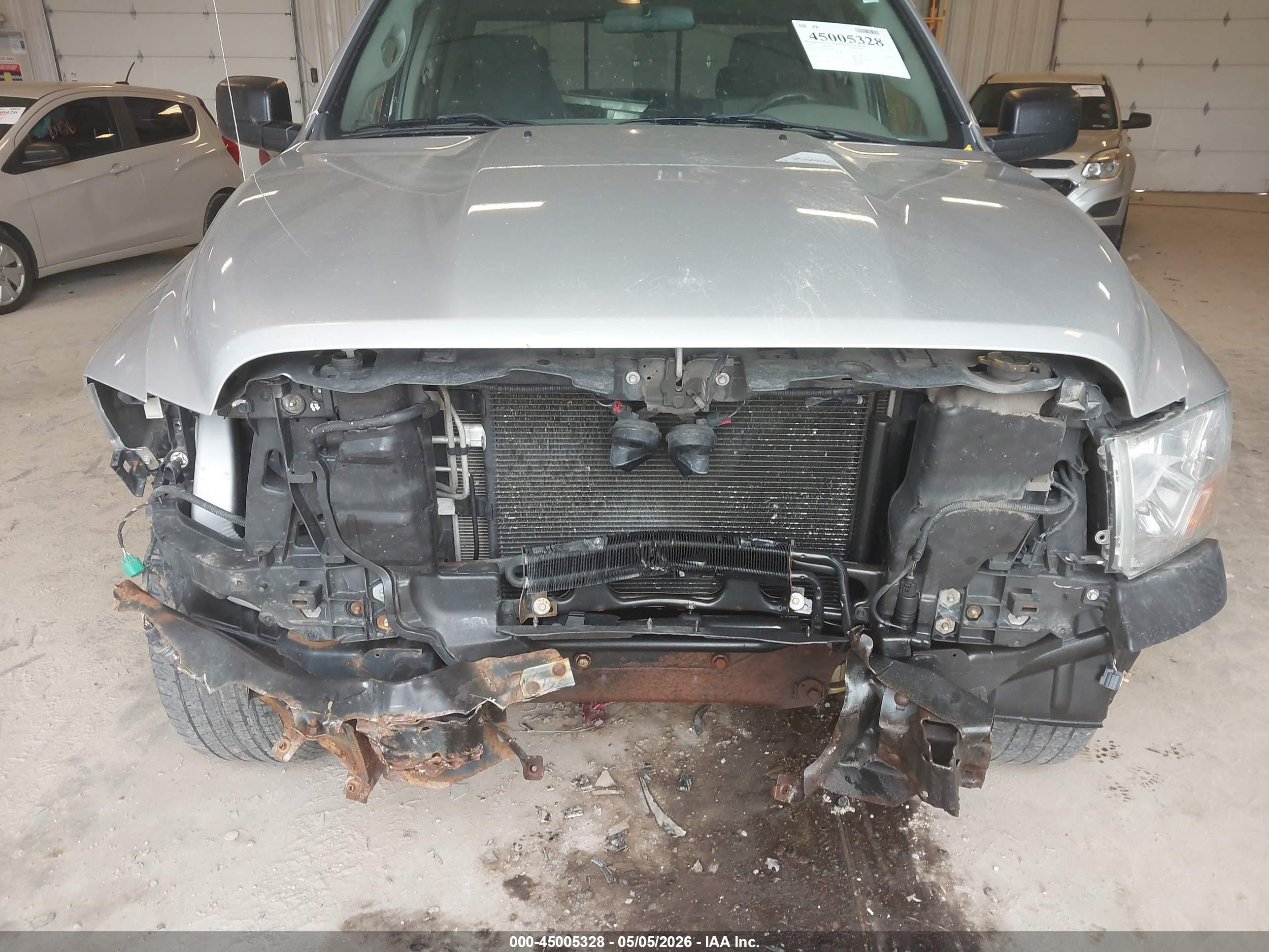 2009 Dodge Ram 1500 Slt/sport/trx Silver vin: 1D3HV18T99S726697
